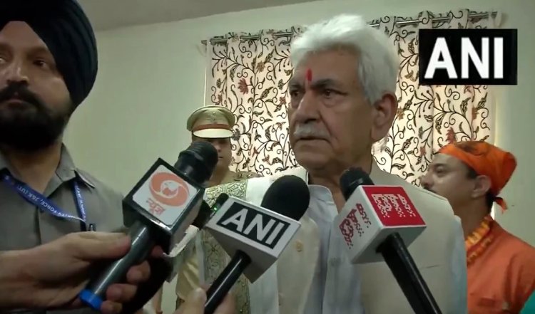 Kheer Bhawani Mela: 30 हजार से ज्यादा श्रद्धालु आए, LG सिन्हा ने कहा- समाज के सभी लोगों को किया धन्यवाद