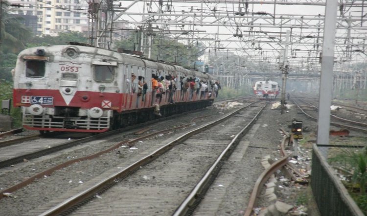 Rajasthan: ट्रेन की चपेट में आने से दो महिलाओं समेत तीन की मौत