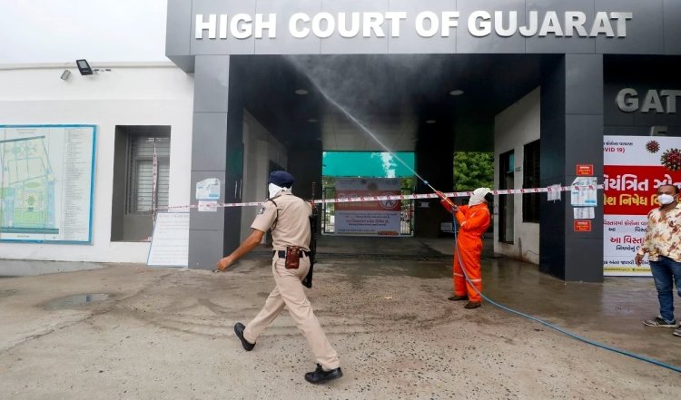 Congress उम्मीदवार का नामांकन खारिज होने संबंधी याचिका की स्वीकार्यता पर गौर किया जाएगा: अदालत