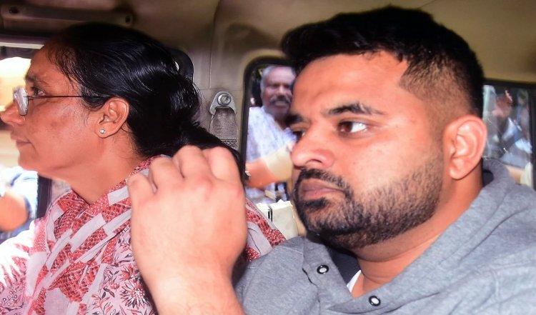 सेक्स स्कैंडल में फंसे प्रज्ज्वल रेवन्ना की बढ़ी मुश्किलें, SIT की हिरासत में 24 जून तक रहेंगे
