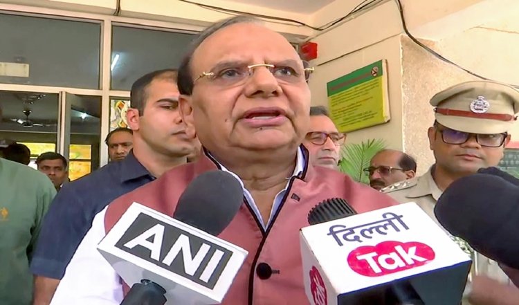 Delhi Water Crisis के बीच बोले LG वीके सक्सेना, आपदा में अपने लिए अवसर खोज रहे नेता