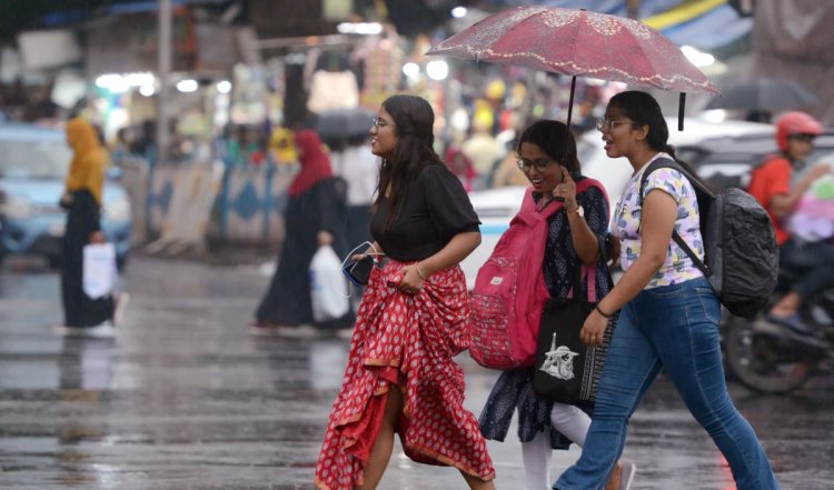 Weather Update | दिल्ली में इस सप्ताह बारिश वाला रहेगा मौसम, बढ़ेगी उमस भरी गर्मी, दक्षिण-पश्चिम भारत में मानसून आगे बढ़ा