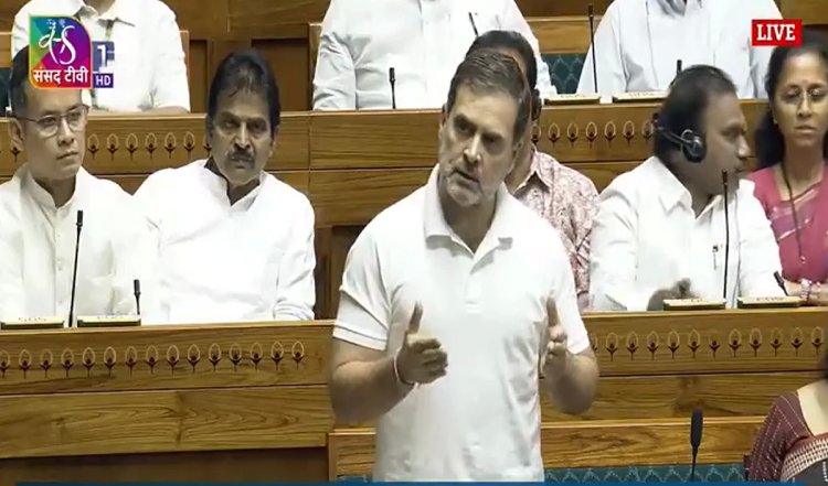 राहुल गांधी ने संसद में उठाया NEET का मुद्दा, बोले- यह देश के भविष्य से जुड़ा मामला