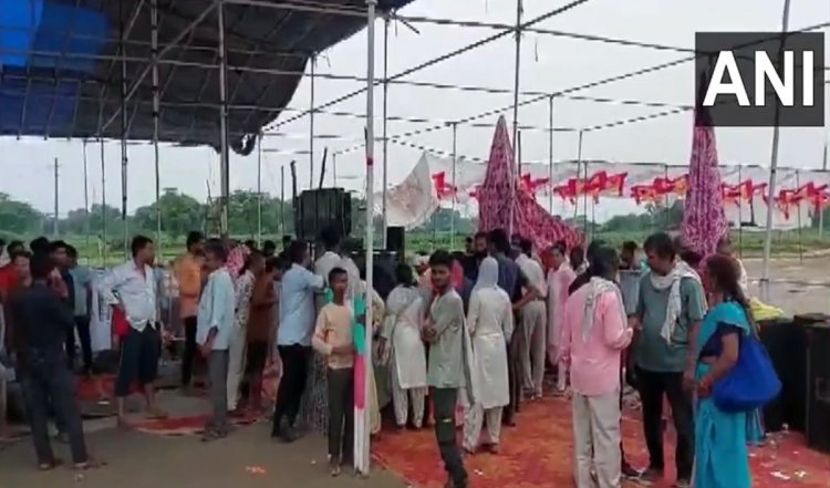 Uttar Pradesh: हाथरस में सत्संग के दौरान भगदड़, 70 से ज्यादा लोगों की मौत, PM Modi ने CM Yogi से की बात