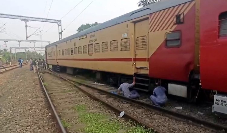पटना जंक्शन पर टला बड़ा रेल हादसा, पूर्णिया-हटिया एक्सप्रेस की टूटी कपलिंग, यात्रियों में मचा कोहराम