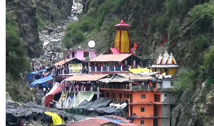 भारी बारिश की चेतावनी के कारण चारधाम यात्रा रोकी गई