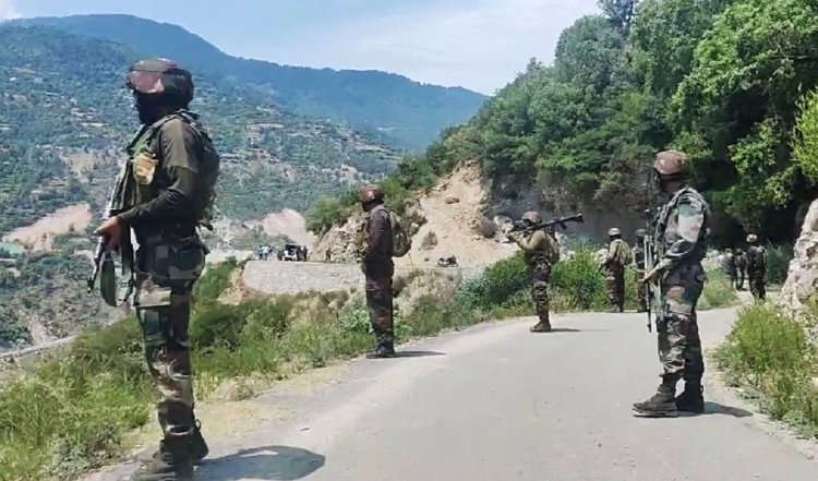 Jammu-Kashmir के कुलगाम में दो मुठभेड़ में छह आतंकवादी मारे गए, दो जवान शहीद