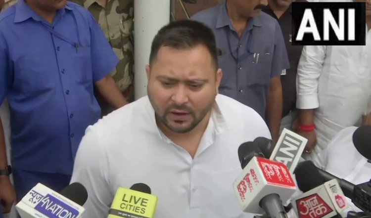 Tejashwi Yadav ने बिहार में एक और पुल ढहने का किया दावा, अधिकारी का अलग बयान