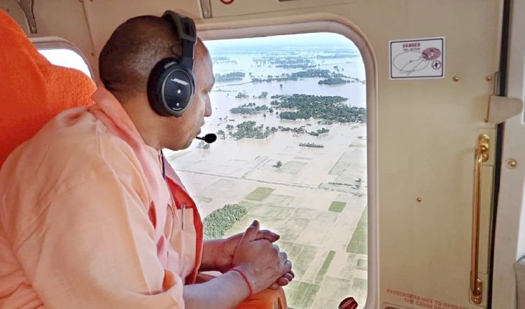 मुख्यमंत्री योगी आदित्यनाथ लगातार बाढ़ प्रभावित क्षेत्रों की कर रहे मॉनीटरिंग