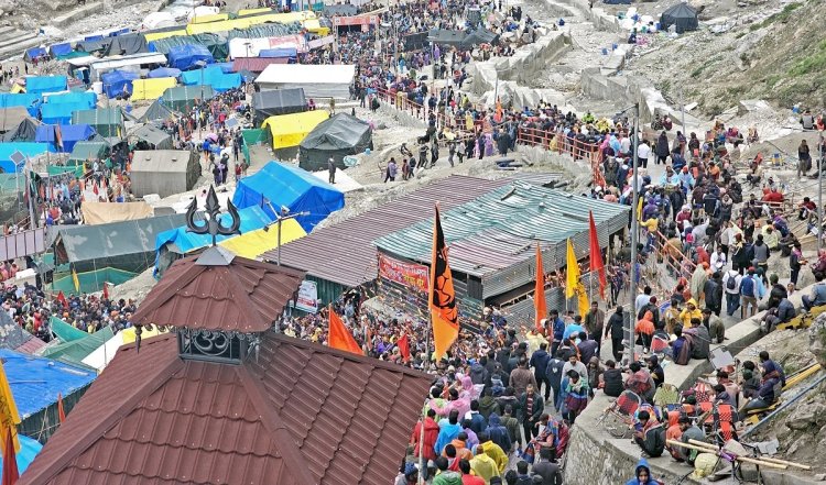 Jammu से 4,889 तीर्थयात्रियों का जत्था Amarnath Temple के लिए हुआ रवाना