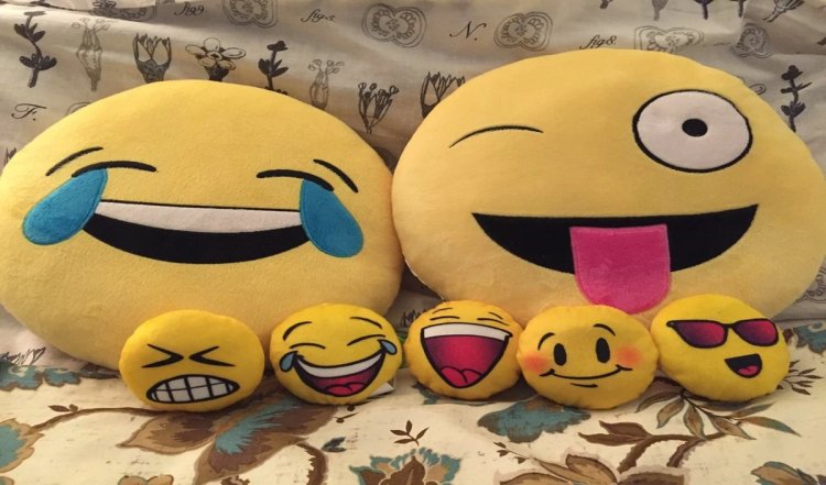 World Emoji Day 2024: हर साल 17 जुलाई को मनाया जाता है वर्ल्ड इमोजी डे, जानिए इतिहास