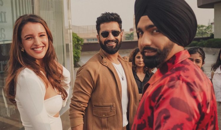 Bad Newz Review । थोड़ी बैड, थोड़ी बचकानी, बैड न्यूज़ ने ऑडियंस को किया पूरी तरह निराश