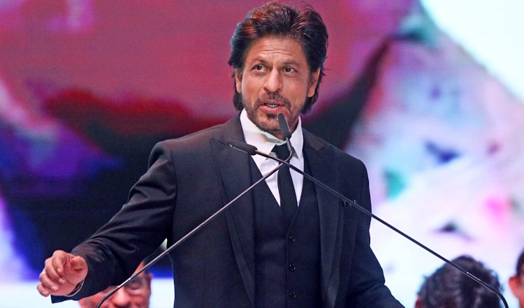 Grevin Museum ने Shah Rukh Khan के सम्मान में जारी किए सोने के सिक्के | Deets Inside