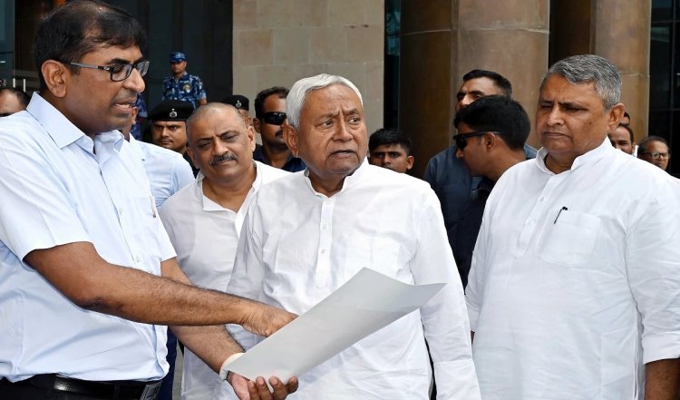 नीतीश को गुस्सा क्यों आता है? मिस्टर कूल की पहचान रखने वाले बिहार के CM आक्रामक कैसे हो गए?
