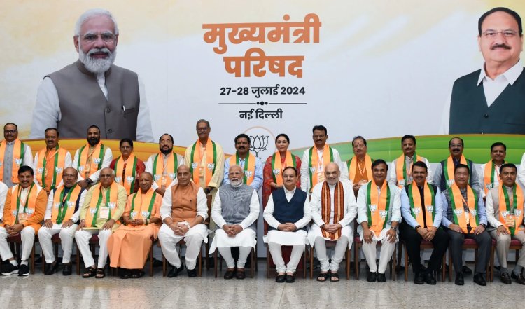 भारत को 5,000 अरब डॉलर की अर्थव्यवस्था बनाने पर जोर, PM Modi ने बैठक में एजेंडे पर की विस्तार से चर्चा