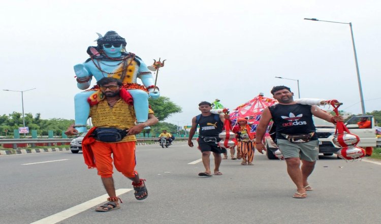 Kanwar Yatra: गाजियाबाद के स्कूल 2 अगस्त तक बंद, पुलिस सुरक्षा बढ़ी