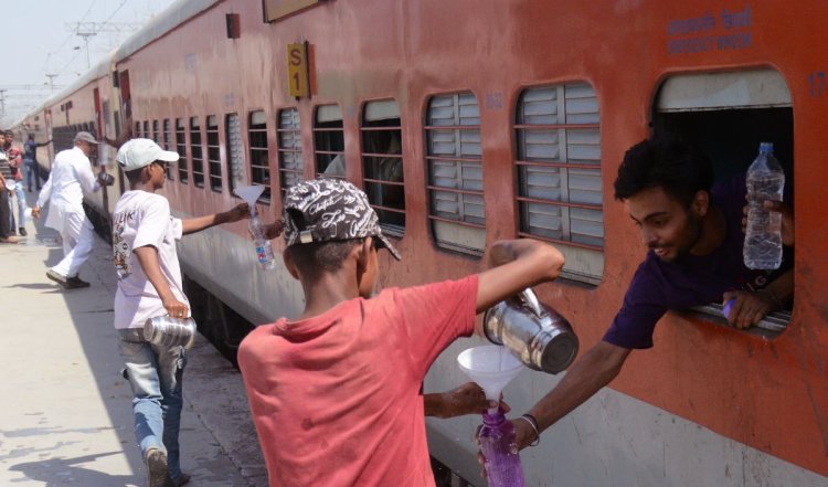 बम की धमकी के बाद पंजाब में जम्मू-जोधपुर एक्सप्रेस ट्रेन रोकी गई, मौके पर पहुंची पुलिस, तलाशी जारी