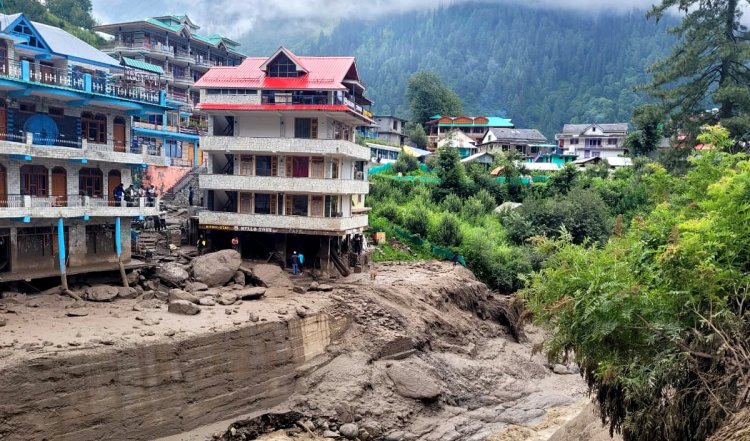 Shimla में बादल फटने से 30 से अधिक लोग लापता