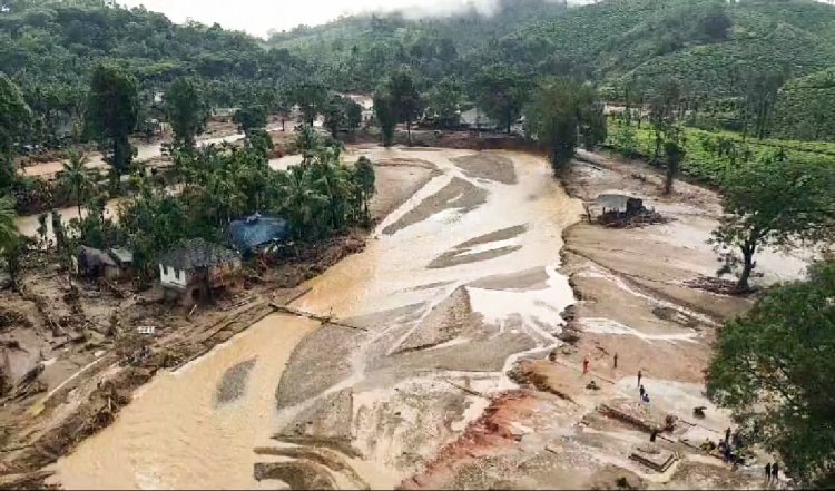 Wayanad Landslide: नहीं खत्म हो रहा लाशों के मिलने का सिलसिला, अब तक 308 की मौत, लैंडस्लाइड से हुई हर तरफ तबाही
