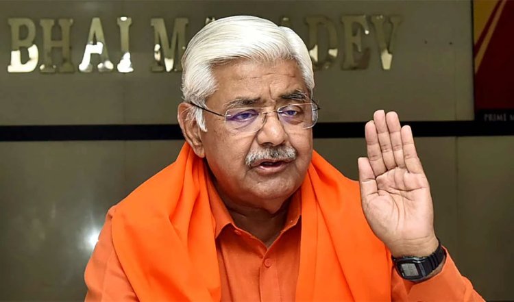 Bangladesh में मंदिर तोड़े गये, हिंदुओं के घरों-दुकानों में लूटपाट की गयी, VHP ने कहा- भारत हस्तक्षेप करे