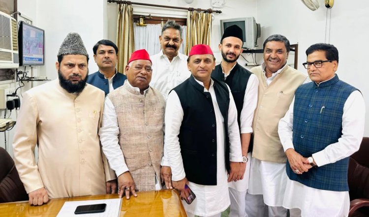 Waqf (Amendment) Bill 2024: अखिलेश यादव का बीजेपी पर निशाना, बोले- वक्फ बोर्ड बहाना है, ज़मीन बेचना निशाना है