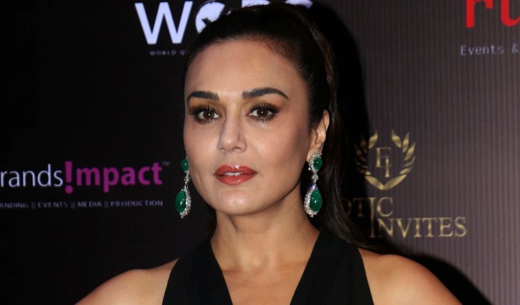 Bangladesh में हो रही हिंदुओं की हत्या पर आया एक्ट्रेस Preity Zinta का बयान, 'बांग्लादेशी हिंदुओं को बचाओ' हैशटैग का भी इस्तेमाल किया