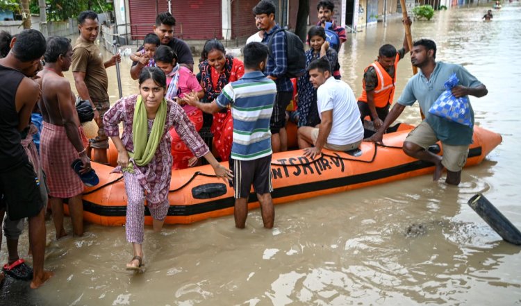 Tripura floods: केंद्र ने राहत कार्यों के लिए जारी किए 40 करोड़ रुपये, बचाव कार्य में जुटे सेना के जवान