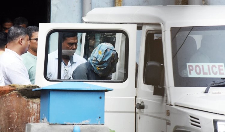सीबीआई ने आरजी कर मेडिकल कॉलेज के पूर्व प्राचार्य के परिसरों पर छापे मारे