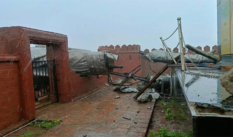 मुंबई: शिवाजी की प्रतिमा ढहने के कारणों का पता लगाने, नयी प्रतिमा बनाने के लिए समितियां गठित