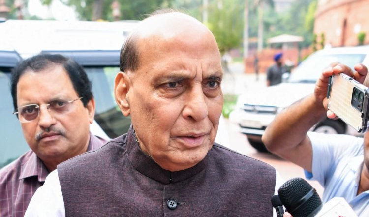 कोलकाता में डॉक्टर से बलात्कार के मामले में बंगाल पर Rajnath Singh का कटाक्ष, कहा - ईमानदारी से प्रयास नहीं कर रहा...