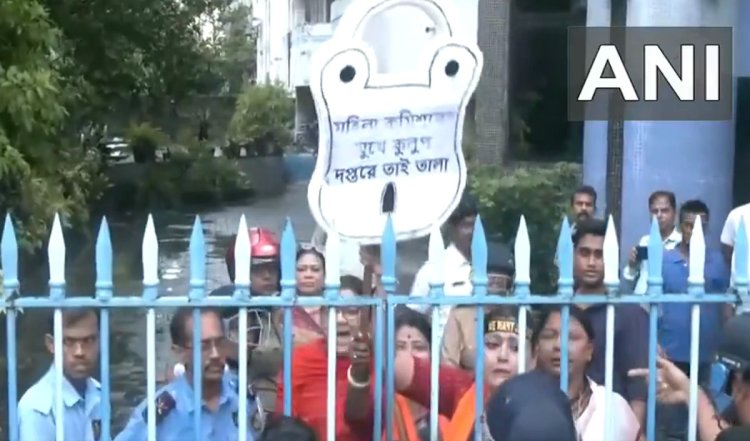 कोलकाता कांड के खिलाफ BJP महिला मोर्चा का प्रदर्शन, बंगाल की महिला आयोग पर लगाया बड़ा आरोप