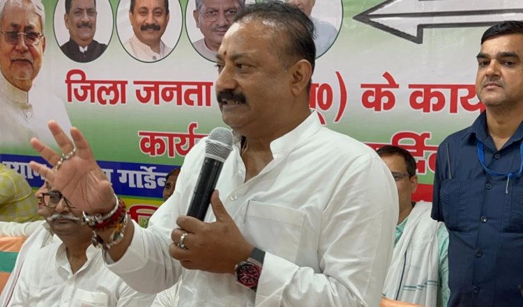 'भूमिहारों ने नहीं दिया नीतीश का साथ', नीतीश के मंत्री के बयान पर बवाल, JDU का किनारा, अरुण कुमार बोले- बहुत महंगा पड़ेगा