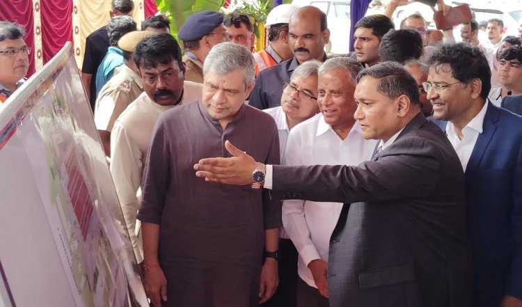Vande Bharat स्लीपर कोच की पहली झलक आई सामने, Ashwini Vaishnaw ने बताया कब लॉन्च होगी ट्रेन