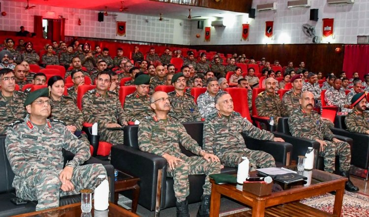 Military Commanders Conference | चीन और पाकिस्तान के नापाक इरादों से निपटने के लिए भारतीय सेना तैयार! थिएटर कमांड के लिए रोडमैप का होगा अनावरण