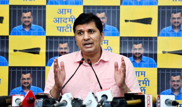 राष्ट्रपति ने बढ़ाई LG की ताकत तो बौखलाई AAP, सौरभ भारद्वाज बोले- पिछले दरवाजे से दिल्ली पर कब्ज़ा करना चाहती बीजेपी