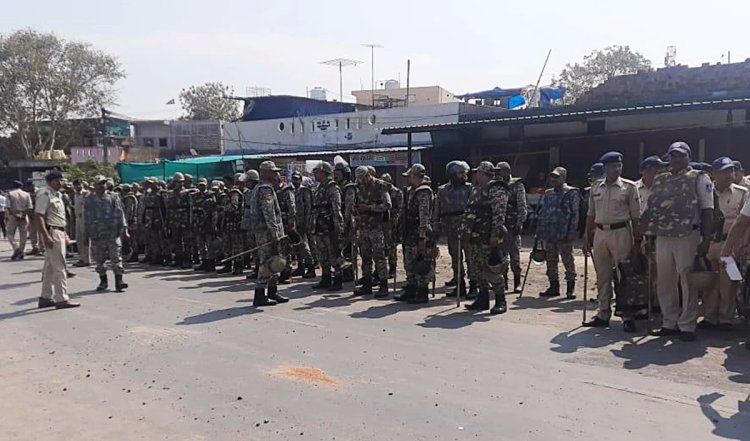 Telangana Curfew | आदिवासी महिला से बलात्कार-हत्या का प्रयास, सांप्रदायिक तनाव के बाद तेलंगाना शहर में कर्फ्यू लगाया गया