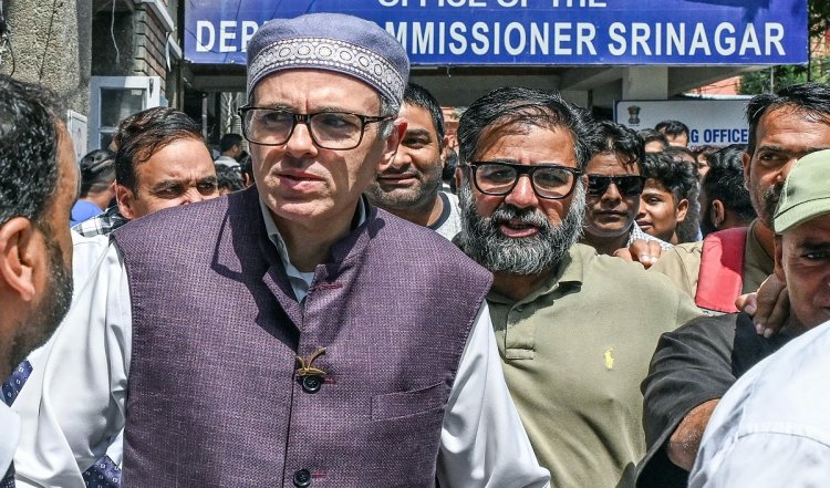 उमर अब्दुल्ला ने आज बडगाम से अपना नामांकन पत्र भरा, कहा- मेरा सम्मान आपके हाथों में है