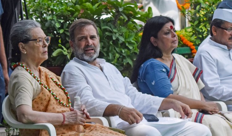 जम्मू-कश्मीर चुनावः कांग्रेस के स्टार प्रचारकों की सूची में खरगे, सोनिया, राहुल और प्रियंका का नाम