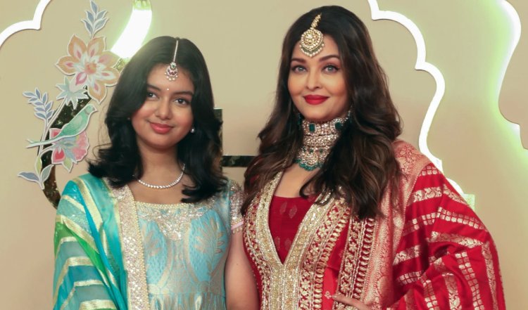Aishwarya Rai बेटी आराध्या और अपनी मां के साथ मुंबई में गणपति दर्शन के लिए पहुंचीं, Abhishek Bachchan नहीं दिखे परिवार के साथ | Video