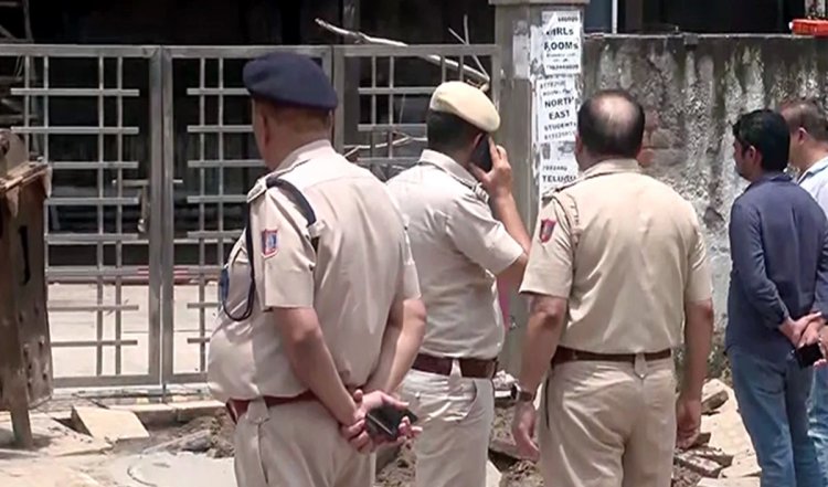 उप्र : नेपाल की युवती के साथ दुष्कर्म, तीन सगे भाइयों समेत पांच के खिलाफ प्राथमिकी दर्ज