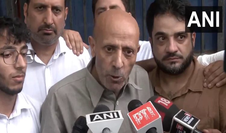 Jammu-Kashmir Elections: तिहाड़ जेल से बाहर आए​​ इंजीनियर राशिद, बोले- मैं बीजेपी का शिकार, डरने वाला नहीं
