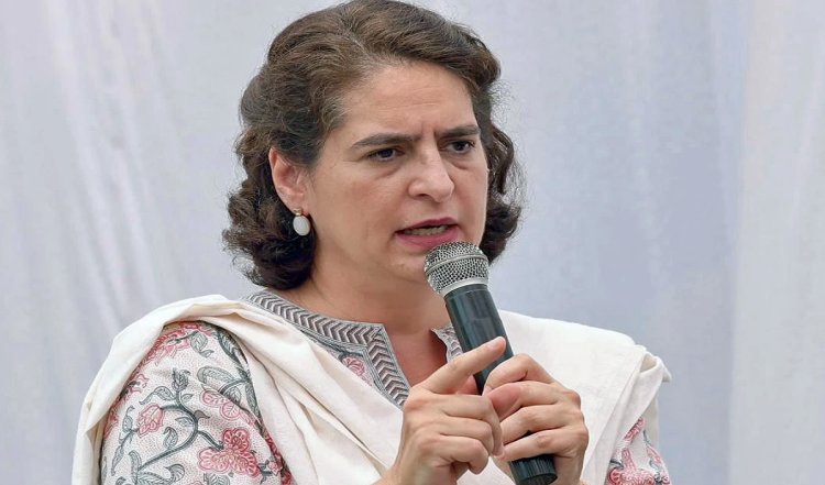 'क्या हिंसा और नफरत को ही लोकतंत्र का मूलमंत्र बनाना चाहते हैं RSS-BJP के लोग', राहुल के खिलाफ बयान पर बोलीं प्रियंका