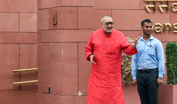 तिरुपति लड्डू विवाद: केंद्रीय मंत्री गिरिराज सिंह ने की सीबीआई जांच की मांग