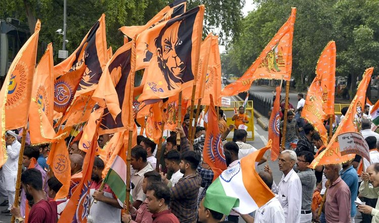 VHP चलायेगा अस्पृश्यता मुक्त और समरसता युक्त भारत की मुहिम