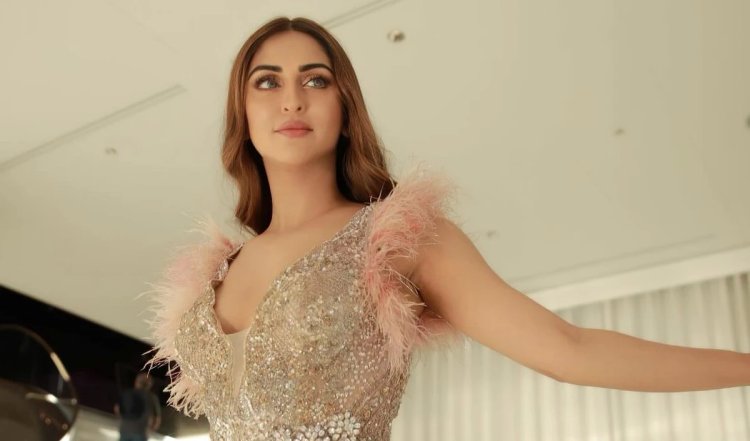 60 घंटे काम करने के बाद टीवी शो के सेट पर बेहोश हो गयी थी Krystle D'Souza, एक्टर Karan Tacker के साथ रिलेशनशिप, एक्ट्रेस ने किए कई बड़े खुलासे