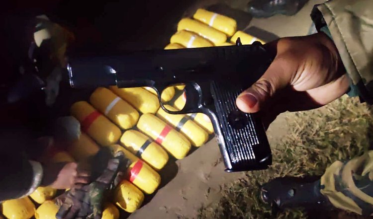जम्मू-कश्मीर के कठुआ में आतंकवादियों के साथ मुठभेड़ में पुलिसकर्मी शहीद