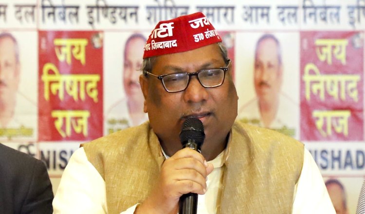 मछुआरों का बीमा प्रमाणपत्र नहीं वितरित करने पर जांच का आदेश दिया: Sanjay Nishad