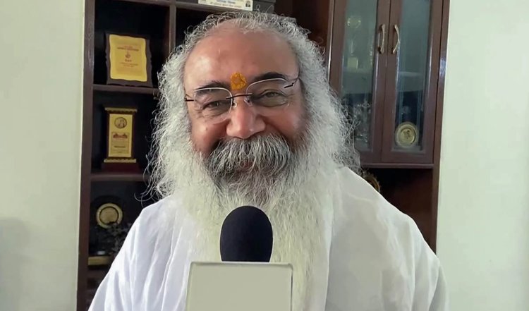 मेरे लिए मोनिका बेदी, हेमा मालिनी, राधे मां सभी 'देवियां' हैं, मोनिका ने कोई अपराध नहीं कियाः आचार्य प्रमोद कृष्णम