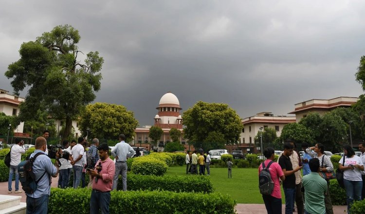 उच्चतम न्यायालय ने यूजीसी को रैगिंग, भेदभाव पर मसौदा नियम अधिसूचित करने की अनुमति दी